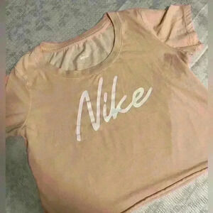 NIKE women CropTop In Peach Color - SIZE M -A53